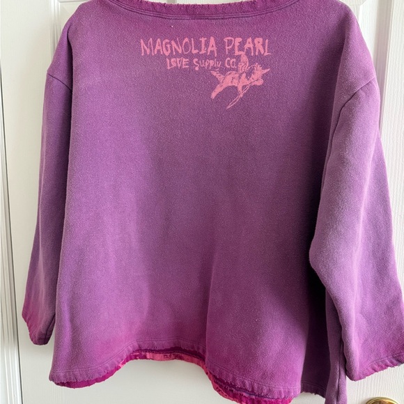 Magnolia Pearl Neil Young
Hermosa Sweatshirt - Picture 5 of 5